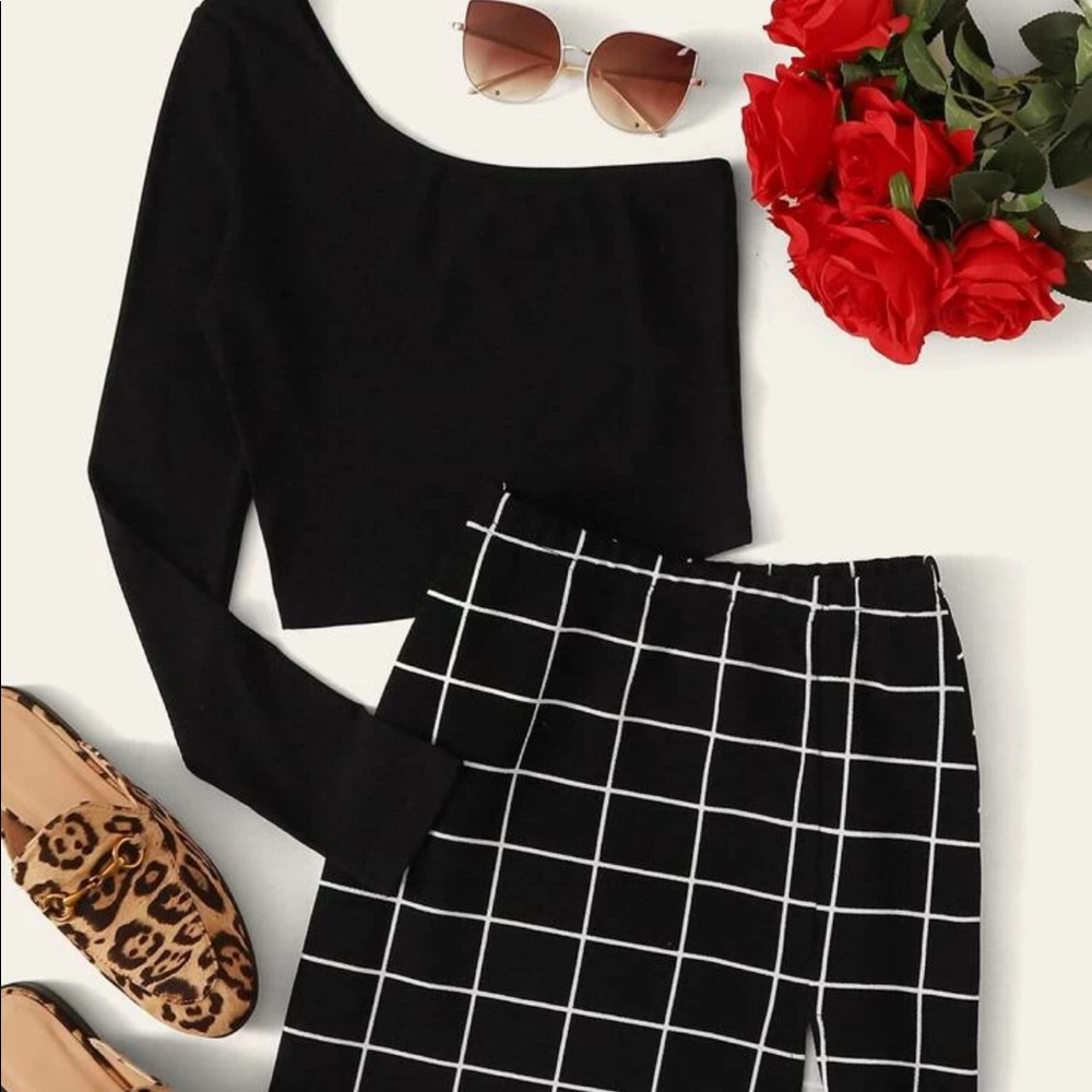 Crop top & skirt